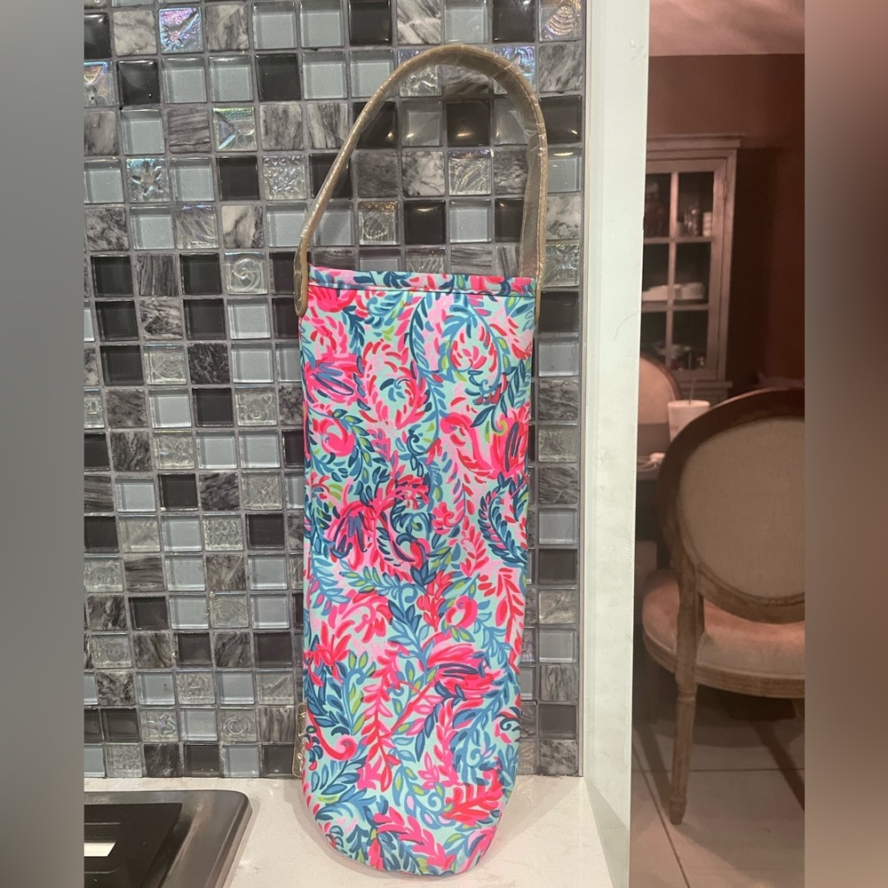Lily Pulitzer Wine Tote New…did not come w/Tags But Handle Still In Plastic